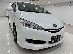 Toyota Wish 1.8 CVT Elegance 2015 White Push Start